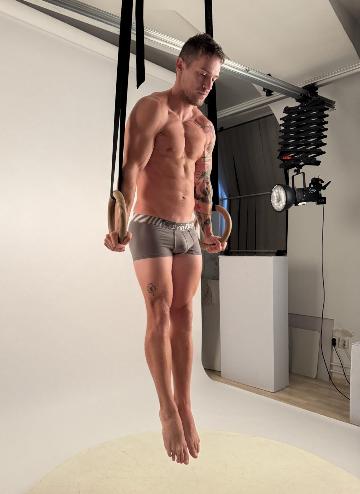 Studio Shooting and Muscular Man